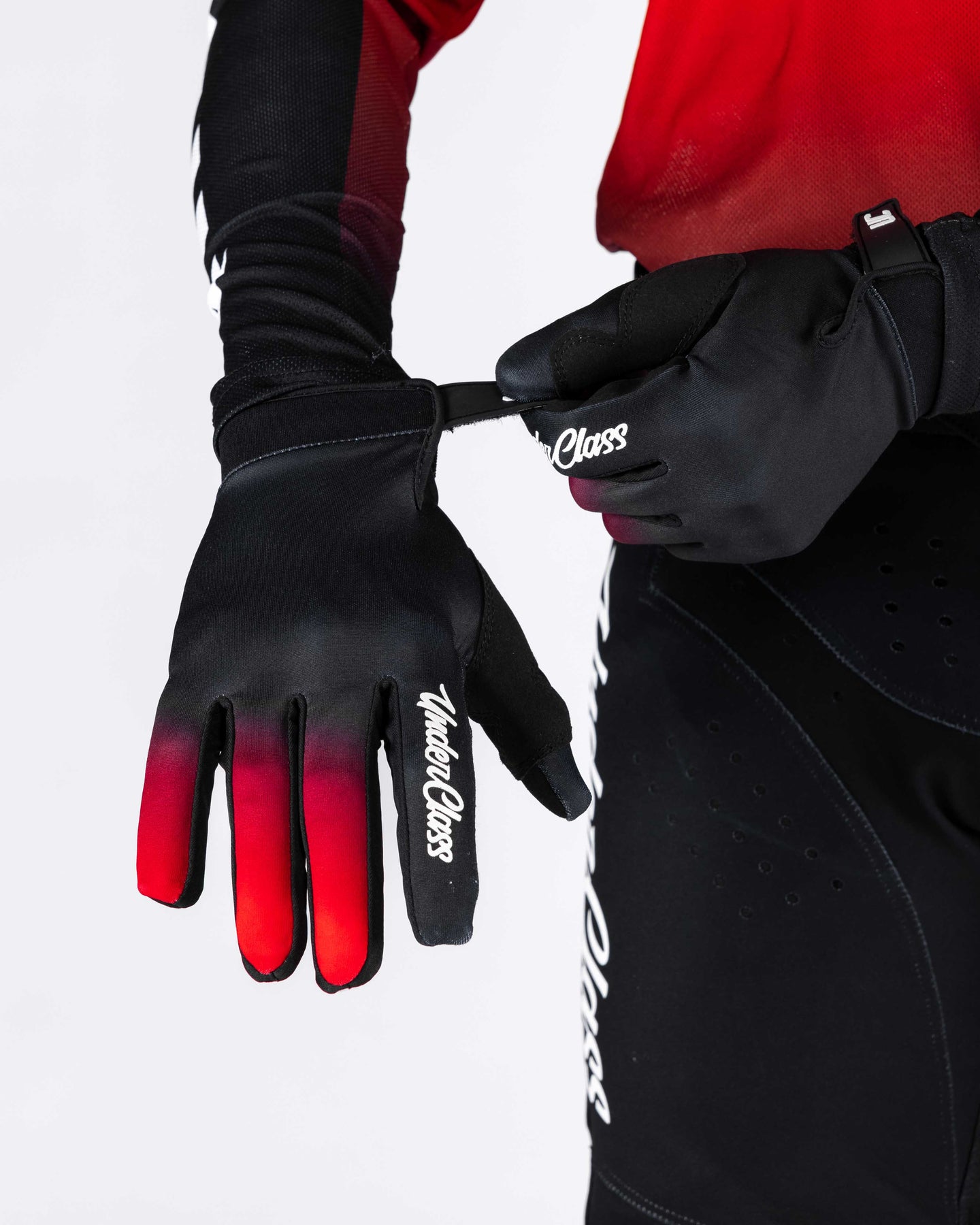 UCMX PRO Crimson Red Gloves